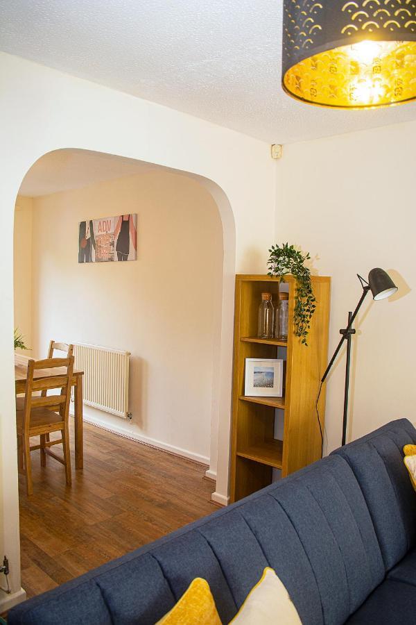 Cosy 3-Bed Home Close To City Centre مانشستر المظهر الخارجي الصورة