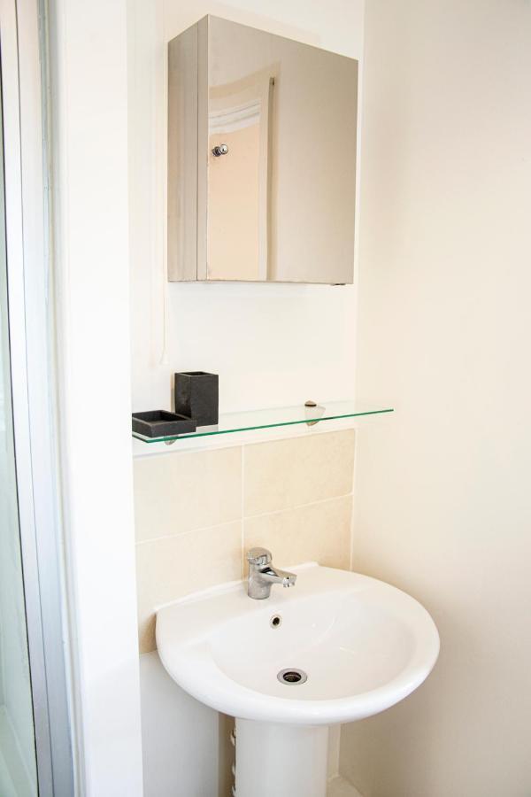 Cosy 3-Bed Home Close To City Centre مانشستر المظهر الخارجي الصورة